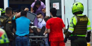 Dos policías muertos y otros dos heridos deja una emboscada en el noreste de Colombia