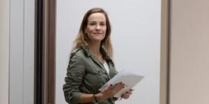 Isabel Pérez Moñino (VOX): «Pedro Sánchez es el número uno de la mafia, todos los caminos llevan a él»
