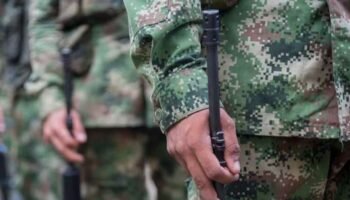 12 militares fueron secuestrados por indígenas en vía Quibdó-Medellín: Defensoría se dirige al lugar para diálogar