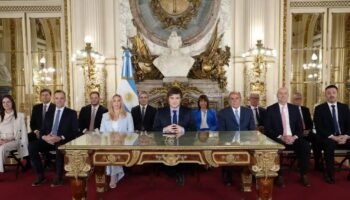 Milei asegura que «la recesión terminó» en Argentina y anuncia que en 2025 bajará el 90% de los impuestos