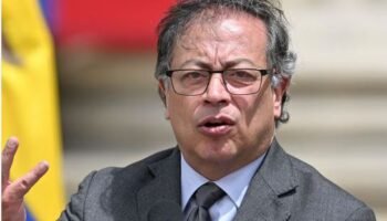 Petro critica artículo de La Silla y estigmatiza al medio