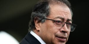 Petro mantiene la obsesión contra los combustibles fósiles mientras los colombianos están preocupados por sus problemas reales