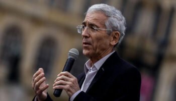 Fiscal especializado escuchará a las víctimas y denunciantes del padre Francisco de Roux Historia de Jenny Rocio Angarita • 2 día(s) •