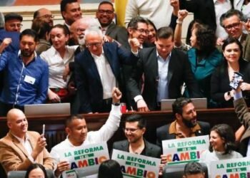 Las advertencias de Congresistas que pedían archivar la reforma de salud: ‘es una versión peor’