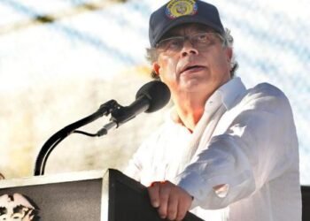 Le fue mal: Gustavo Petro, entre los peores presidentes de Suramérica, según encuesta