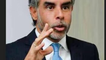 ¡Armando líos!