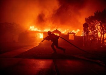 Incendios: la izquierda americana destruye Los Ángeles