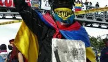 El mundo del conocimiento desbocado y los políticos en reversa ¿Qué hacer?