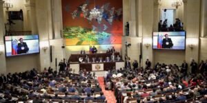 Consulta popular de Petro para revivir la reforma laboral está en veremos por trámite que exigen empresas al Gobierno