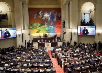 Consulta popular de Petro para revivir la reforma laboral está en veremos por trámite que exigen empresas al Gobierno
