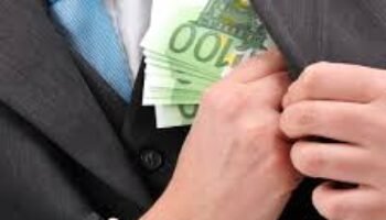 Más del 50% de los contratos en Colombia se entregan a dedo