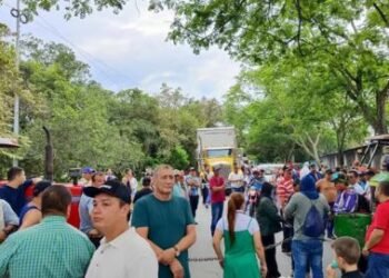 Paro arrocero completa tres días, miles de campesinos protestan en las vías de cuatro departamentos del país; esto se sabe
