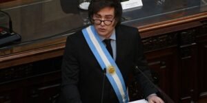 Nuevo ‘milagro’ de Milei: reduce la deuda del 99,5% al 45% del PIB