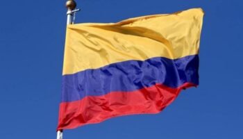 Una treintena de parlamentarios presenta ante el Congreso de Colombia una moción de censura contra el jefe de gabinete de Petro