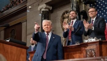 El presidente Trump alcanza su mayor grado de popularidad. Los demócratas se desploman
