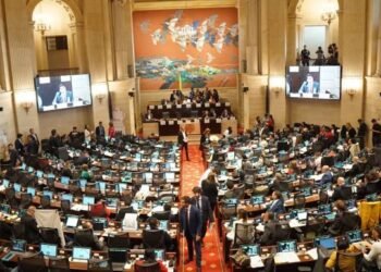 Reforma a la salud: Cámara aprueba nuevos artículos tras anuncio del Gobierno de mensaje de urgencia; definieron pautas para la Adres y la UPC