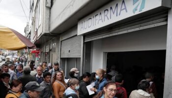 Escasez de medicamentos agrava crisis de la salud pública generada por Petro