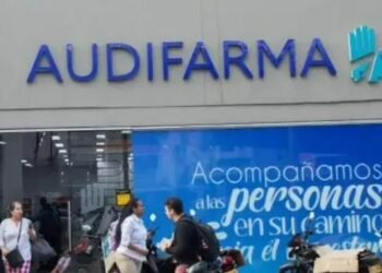 Audifarma vacunó a Petro y reveló billonaria cifra que debe el Gobierno por medicamentos