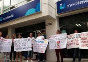 Las crisis de Petro