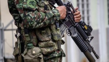 Seis militares colombianos asesinados en una emboscada de las FARC mientras Petro sigue negociando con los terroristas