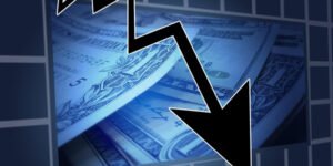 Ingresos insuficientes y déficit persistente: la actualidad fiscal del gobierno Petro