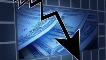 Ingresos insuficientes y déficit persistente: la actualidad fiscal del gobierno Petro