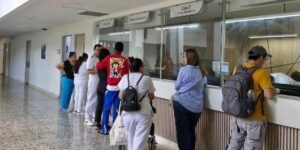 ¿Cuántos servicios de salud se cerraron el año pasado en Colombia? Cifra alerta por la grave situación del sistema