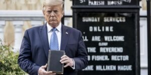Trump celebra la resurrección de Cristo y reivindica la cristiandad de EEUU: «Es una nación de creyentes. Necesitamos a Dios. Queremos a Dios»