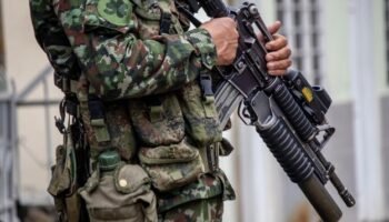 Seis militares colombianos asesinados en una emboscada de las FARC mientras Petro sigue negociando con los terroristas