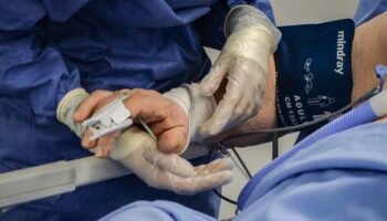Organizaciones rechazan discurso del Gobierno sobre la reforma a la salud: “Mientras tanto, los pacientes mueren en el presente”