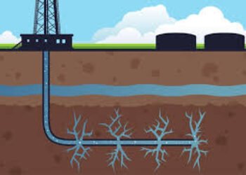 ‘No hacer ‘fracking’ nos condenó a no tener el gas que hubiera resuelto la crisis actual’: presidenta de Naturgás