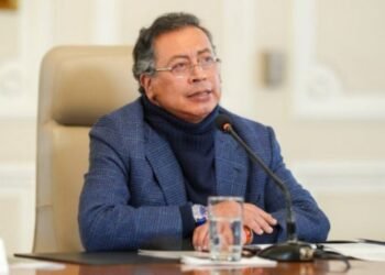 Colombia. Petro ‘El cacas’ es ahora Petro ‘el presumido’: se hace unos retoques estéticos para reducir grasa y arrugas en cara y cuello