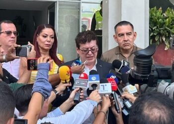 ¿Por qué no avanza investigación de la ‘Campaña Petro’ en la Comisión de Acusaciones?