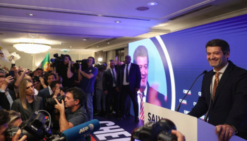 Derechas consolidan avance en Portugal y los socialistas entran en crisis
