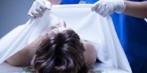 Ministro de Salud – “Las tenemos en cuidados intensivos”: Admite presión a las EPS y políticos estallan / MinSalud es denunciado por «concurso de homicidio», frente a crisis de las EPS