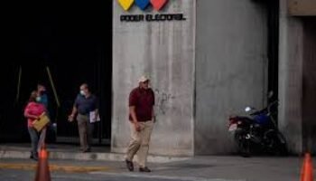 El país contra un solo hombre | Sebastián Sanint