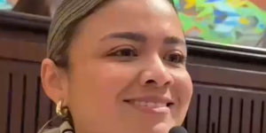 Lina Garrido, gobernadora Arauca. Oremos por esta congresista de la oposición y por su familia, amenazados de muerte.
