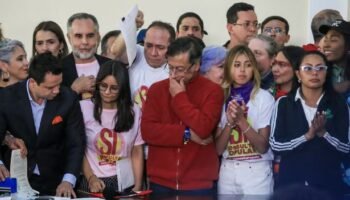 ¿Reelección en cuerpo ajeno? Las intenciones de Petro con su llamado a las calles