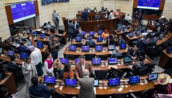 El Gobierno de Petro amenaza con imponer la consulta popular por decreto si el Senado de Colombia no se pronuncia