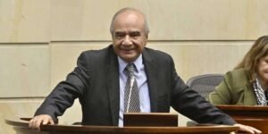 Héctor Carvajal, abogado de Petro, es el nuevo magistrado de la Corte Constitucional