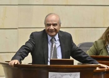 Héctor Carvajal, abogado de Petro, es el nuevo magistrado de la Corte Constitucional