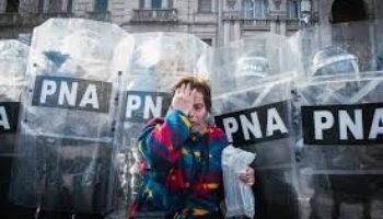 ¿Qué le queda de demócrata?