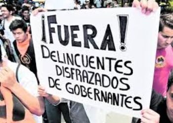 La corrupción es la causa principal de la decadencia nacional
