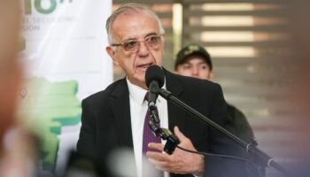 Guatemala solicita la extradición del exministro Iván Velásquez y la fiscal Luz Adriana Camargo