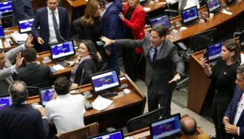 Consulta popular 2.0 se hundió en la plenaria del Senado