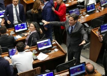 Consulta popular 2.0 se hundió en la plenaria del Senado