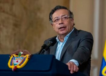 Consulta popular de Petro: ¿Cuáles son los riesgos institucionales de convocarla por Decreto?