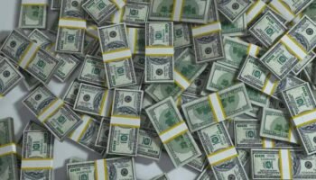 Déficit de cuenta corriente de Colombia subió en el primer trimestre; Inversión Extranjera Directa bajó