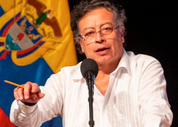 ¿Un presidente ausente o un dictador ?