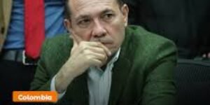 Los errores de la Fiscalía que dejan en estado crítico caso contra Antonio Sanguino, ministro de Trabajo